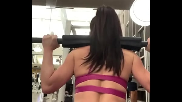 Here is your daily reminder to not skip leg day if you can walk normally after your leg day then you need to train 