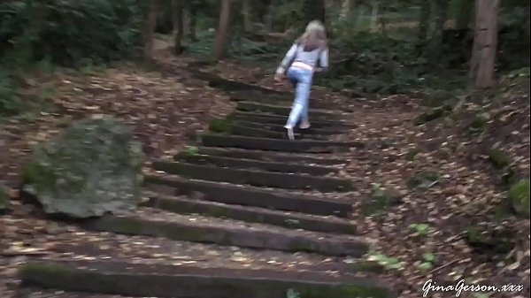 Play MP4 - One rainy day in Greece