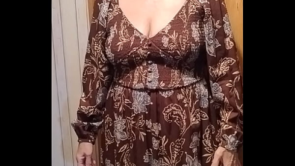 Nonton My New Tit Flashing Dress thumbnail