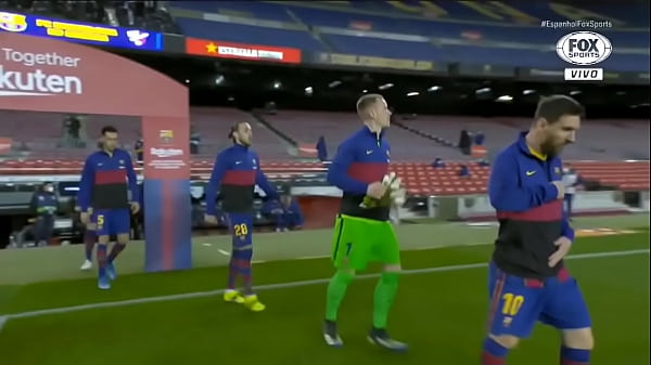 Nonton Espanhol Dando O C&uacute; thumbnail