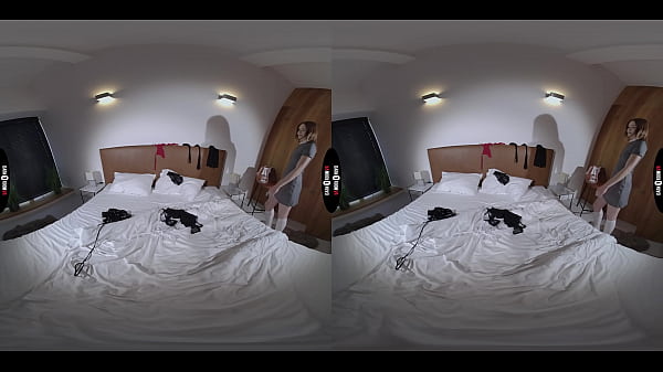 Play MP4 - DARK ROOM VR - Simple House Rules