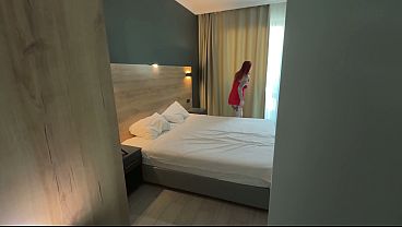 Nonton Redhead Step Mom In The Same Bed Begged For My Dick Deep Inside Her thumbnail