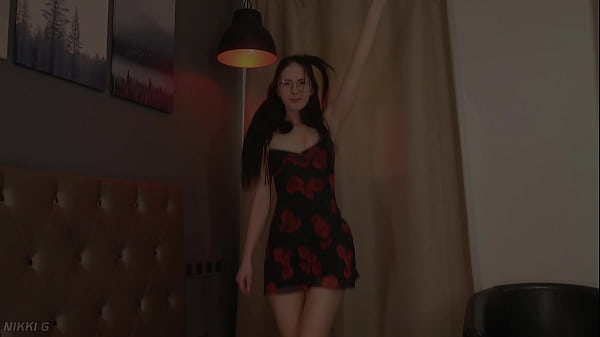 Nonton A Moment Of Relaxation And Dancing With Aitana thumbnail