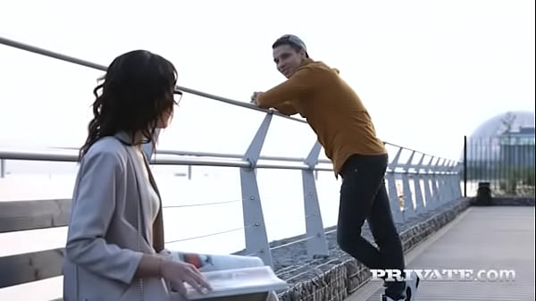 Kriss the Foxx High Class Nympho