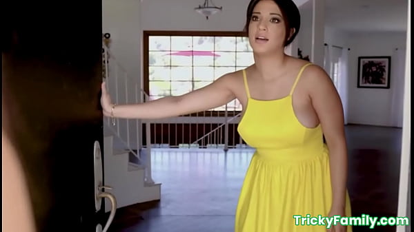 Teen_stepsister KylieRocket_banged hard by her stepsisters husband