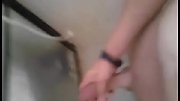 Tico echandose un sobo 