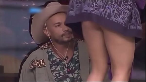 Play MP4 - Leticia bbb14 gostosa