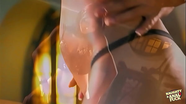 Play MP4 - This beautiful bitch welcomed a guys super massive schlong deep into her nasty anal hole