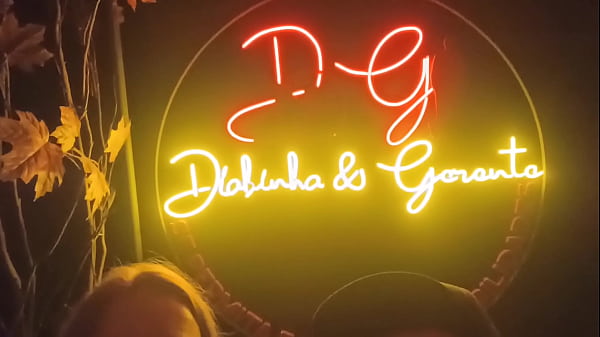 Nonton Levei Pau Amigo Numa Festa De Swing thumbnail