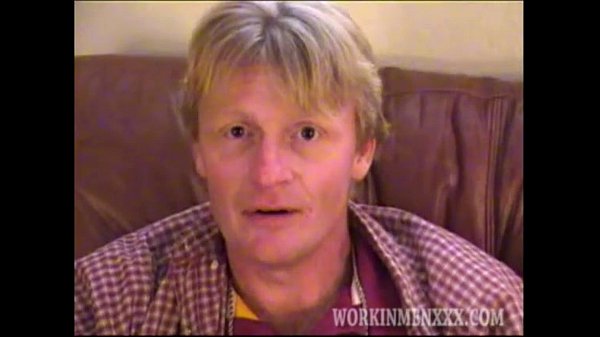 Play MP4 - Mature Man James Beats Off