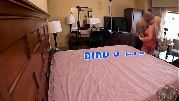 Nonton A Bird's Eye View thumbnail