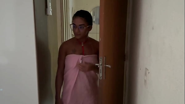 Nonton Acabei Fudendo A Mulher Do Meu T. I. O, A Safada Estava Cheia De Tes&atilde;o E Acabei Fudendo Seu Bucet&atilde;o E Leitando Gostoso. O Corninho Do Meu Tio Chupou A Sua Buceta Cheia De Leite thumbnail