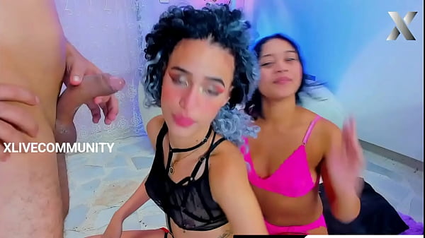 Curly haired latinas fuck her throat 