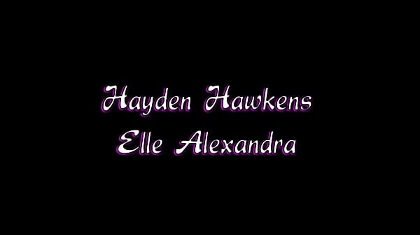 Nonton Red Headed Lesbian Masturbates Blonde With Mouth And Sex Toy. thumbnail