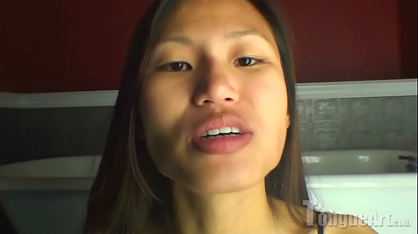 Slut Chews Gum thumbnail