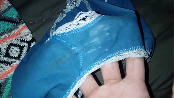 Play MP4 - Smelling sister in law's panties