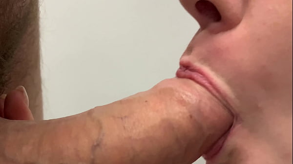 I suckeda guy sfriend_Sloppy blowjob