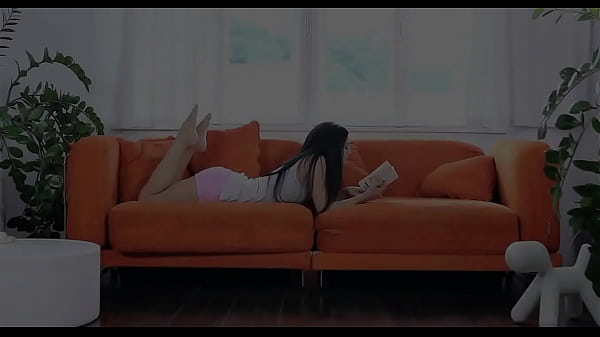 Nonton Cheerful Chick Albina C Blowing Good thumbnail