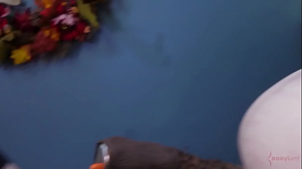 Play MP4 - Teen slave butt fucked