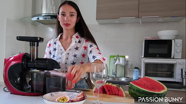 Daily routine - let's make fresh juice together 
