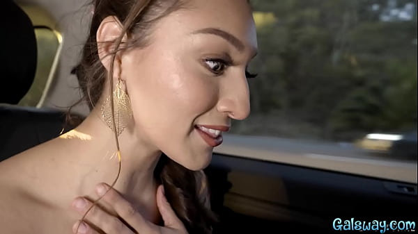 Kiss me, fuck me! These girls are amazing! 