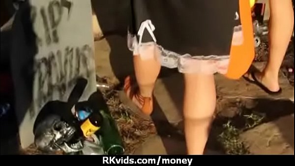 Cutesexy student trades sexfor some extra_cash 19