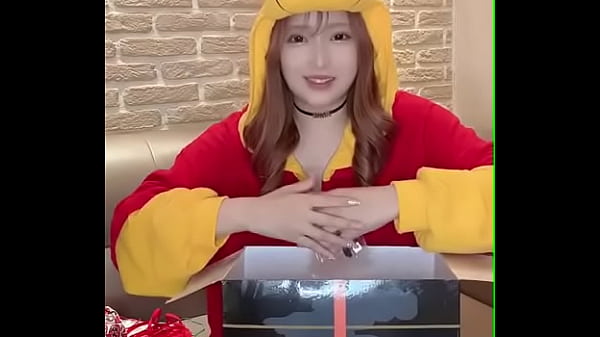 We made an adult tamarind box