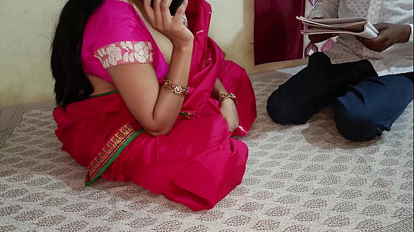 Play MP4 - इंडियन टीचर सेक्स - मेम ने पॉकेट से सिगरेट ढूंढते समय छात्र का लण्ड पकड़ा और चुद गई