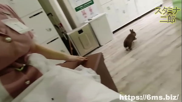 Play MP4 - ドSパパ活ギャルの乳首攻め＆言葉攻めでイチャイチャ生中騎乗位SEX【スレンダー女子大生VS種付けおじさん】