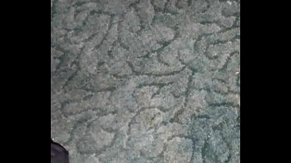 Play MP4 - long distance cumshot