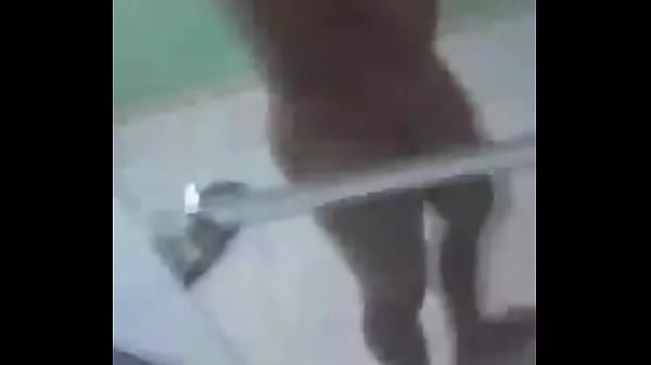 Garoto Novo Se Exibindo thumbnail