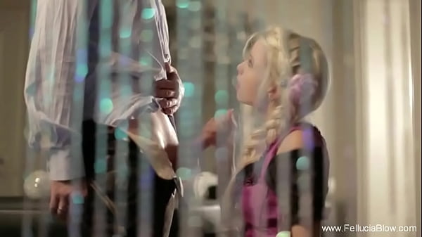 Beautiful German BlondeMaiden_Secret Blowjob Fun