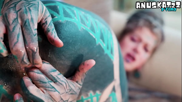 Tattooed hippie anal fuck herself with dildo with big dick 