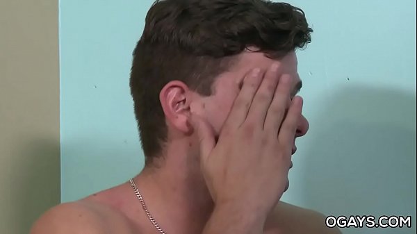 Play MP4 - EPIC Gay Threesome