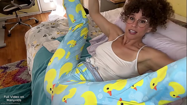 Sexy mature vlog about butt sex with step mom