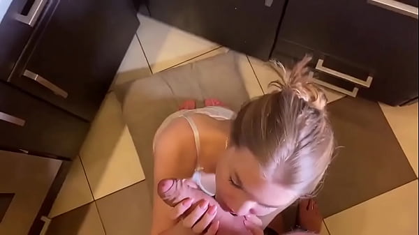 Play MP4 - She said&colon; "Don't come in my eyes"&period; Target acquired