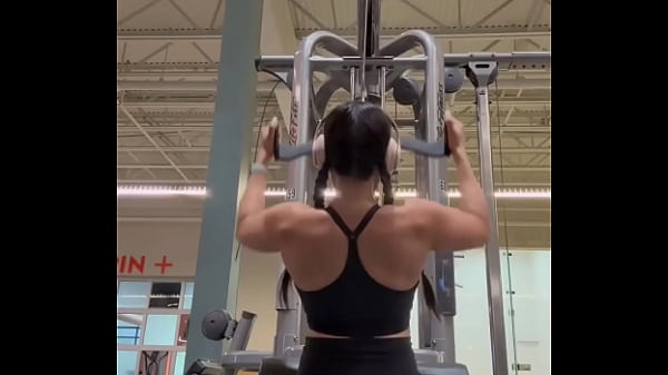 Lat pull downs improves upper body strength evansfitnessclub augusta georgia #latpulldown #latpulldowns #back #bac