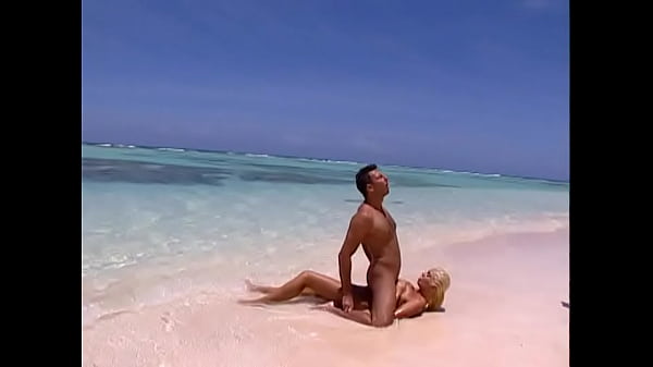 Henriette blond goes atm during a tropical thumping 