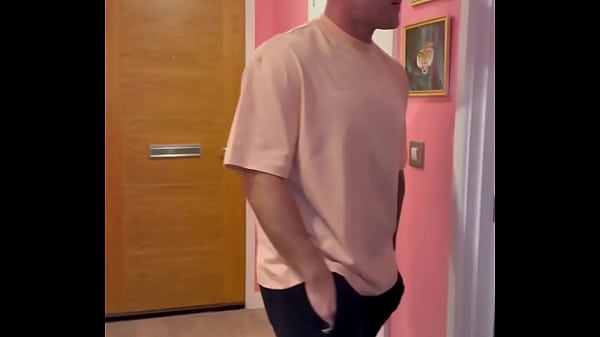 I haven&rsquo;t had any luck trying to sell this flat aprilvelvetx ryanleexxxx troywhite24 i hope this lot take it 