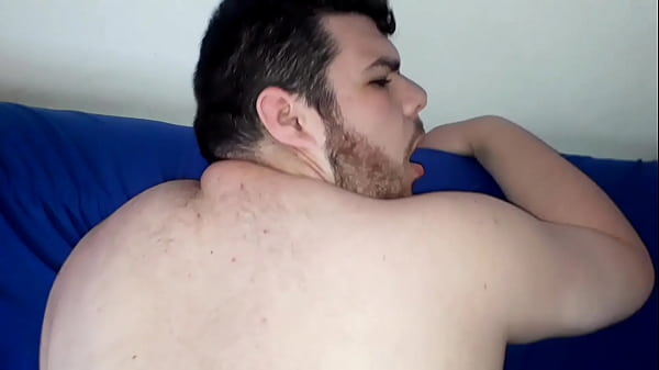 Convenci o Gamer a Largar o Jogo e Me Comer Ele Gozou Litros Na Minha Boca - Parte 2 Final (COMPLETO NO XVIDEOS RED) 