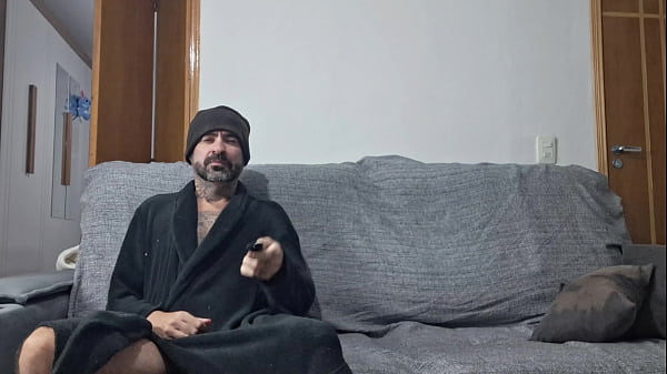 Nonton Minha Meia-irma Assite Tv Comigo Deitou Em Meus Joelhos Arrisquei Uma Punheta Que Deu Creampie! thumbnail