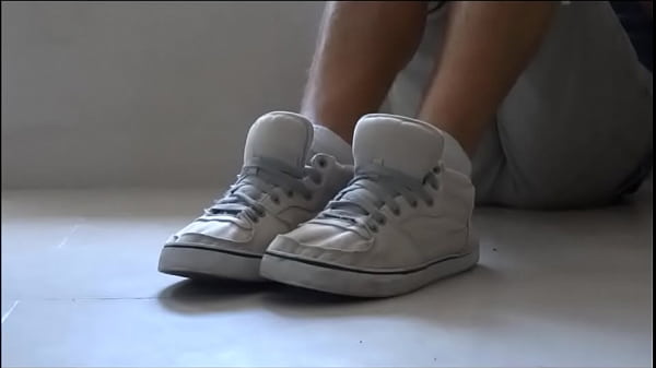 Nonton Stinky Socks thumbnail