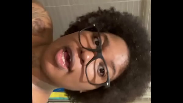 Play MP4 - Fresh Out The Shower No Lotion