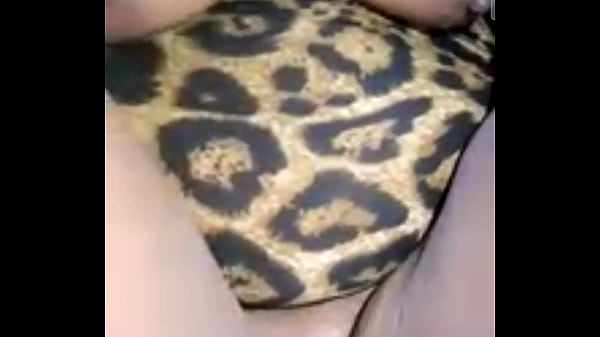 Nonton Big Breast thumbnail