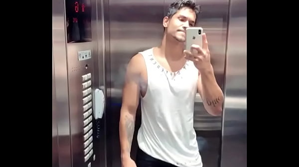 boy safado do Recife marcando a cal&ccedil;a 