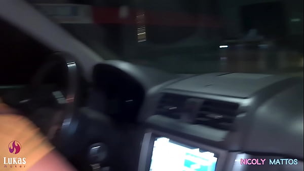 Mamando Um Desconhecido No Meu Carro (completo) thumbnail