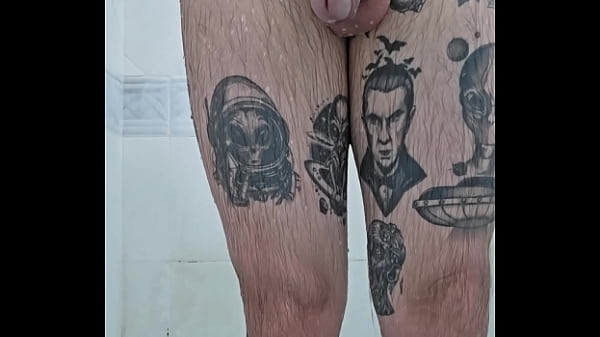 Play MP4 - GORDINHO CAIU NA NET BATENDO PUNHETA NO BANHO