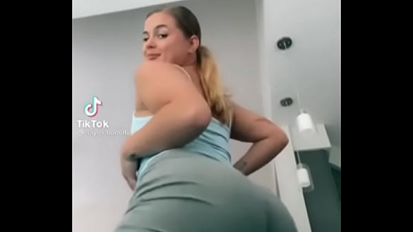 Seducing Long Round Legs with Amazing Curves 