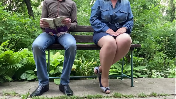 Nonton My Stepmom's Wet Nylon Turns Me On thumbnail