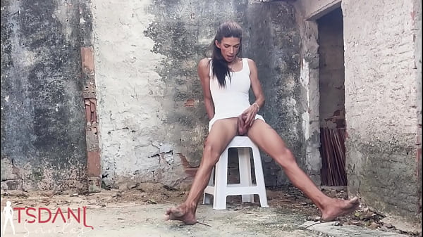 Daniela Santos Performs Fetish Foot Job Complete With Cumshot. thumbnail